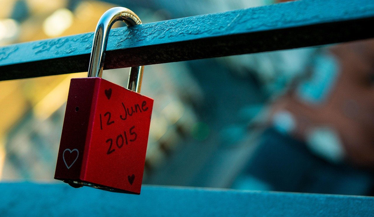 padlock, couple, dream, desire, red, city, fence, date, munich, couple, couple, couple, dream, dream, fence, date, date, date
