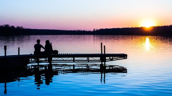 Date Tinder in Akosombo: Ways to Make Someone Feel Valued