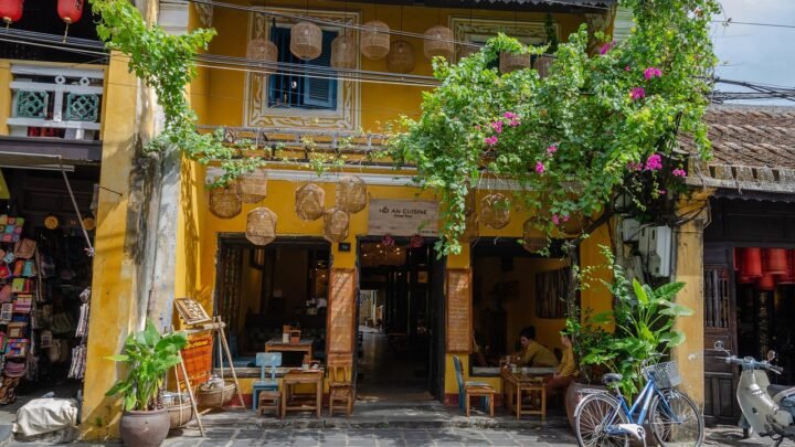 Navigating a Tinder Date in East Legon: A Calm Look at Local Options
