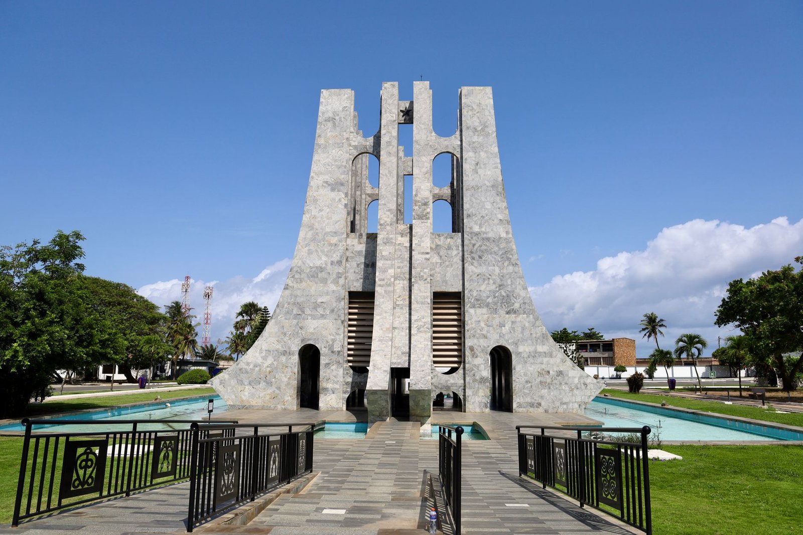 View of the striking Kwame Nkrumah Mausoleum in Accra on a clear day.