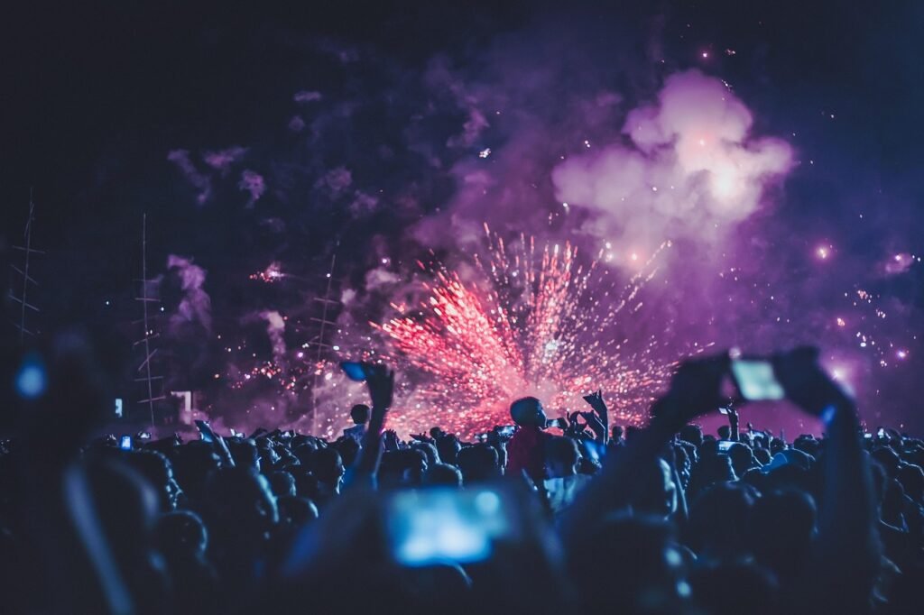 fireworks, 4k wallpaper 1920x1080, full hd wallpaper, wallpaper 4k, mac wallpaper, people, festival, free wallpaper, night, f
