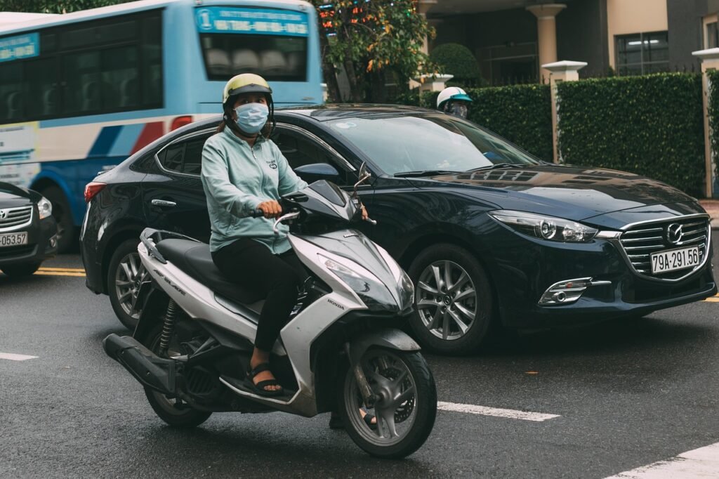 street, city life, vietnam, nha trang, traffic
