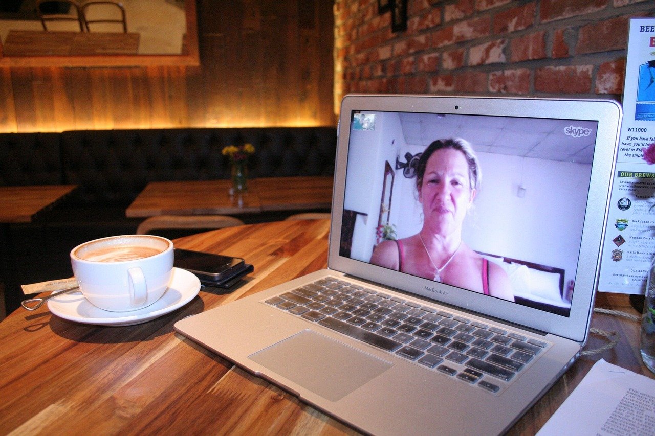 skype, woman, computer, laptop, home, internet, communication, female, adult, screen, notebook, office, talking, coffee, rest