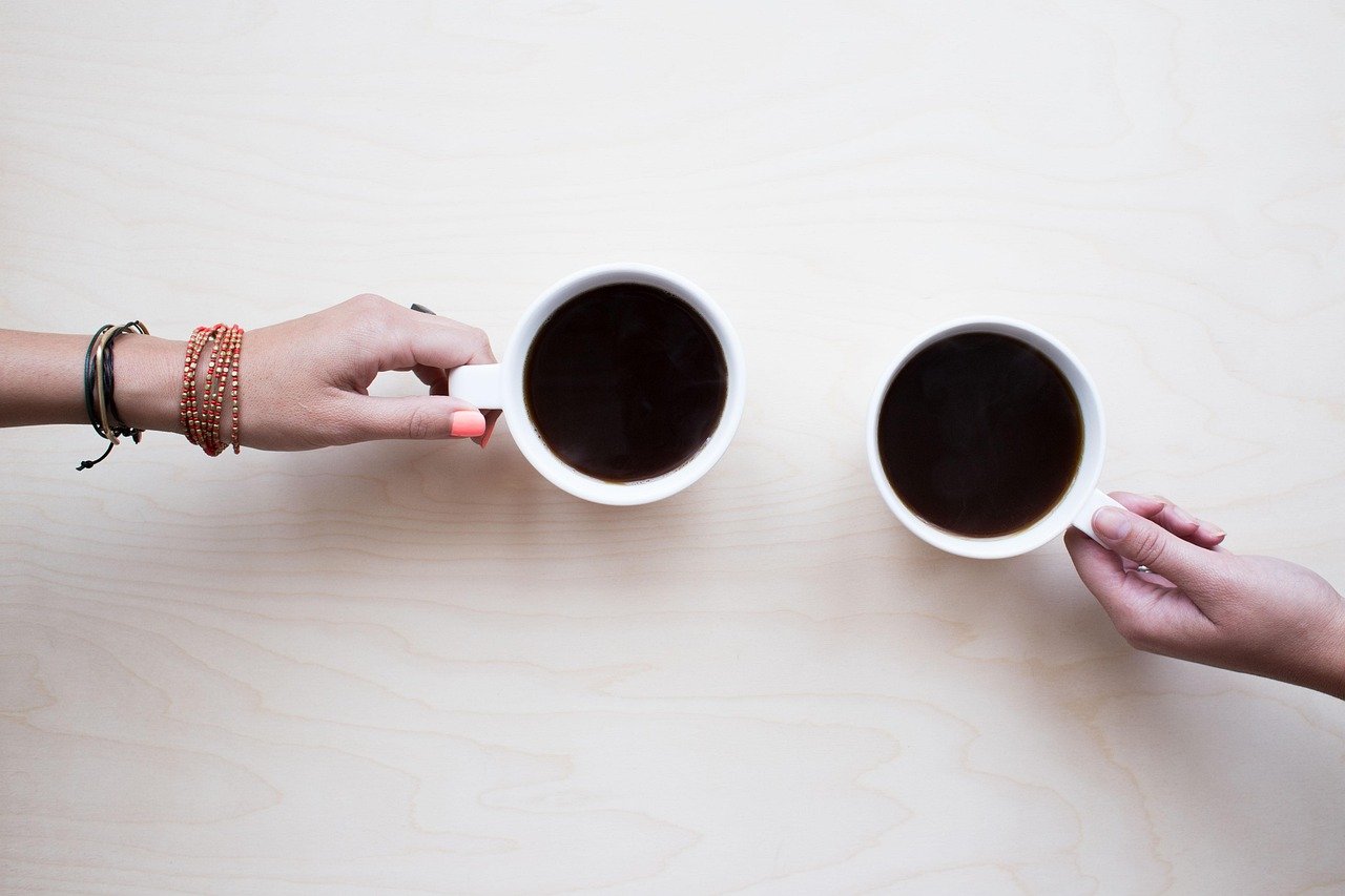 coffee, friends, chat, people, drink, shop, coffee cup, young, table, coffee shop, cup, together, sitting, fun, friends laugh