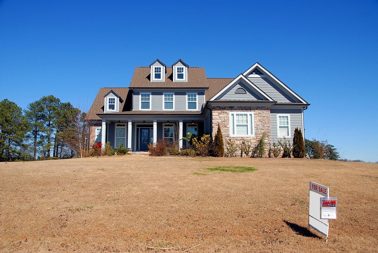 house, family, suburb, lawn, for sale, sell, buy, residential, home, exterior, modern, construction, design, dwelling, nature