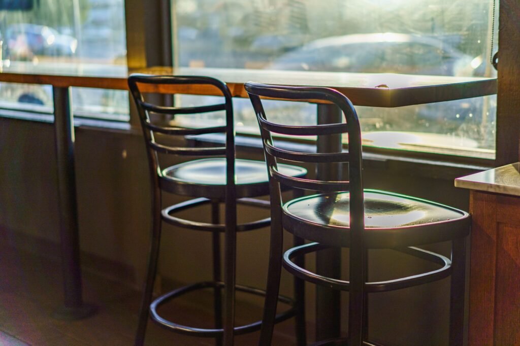 Simple indoor space with two chairs facing each other