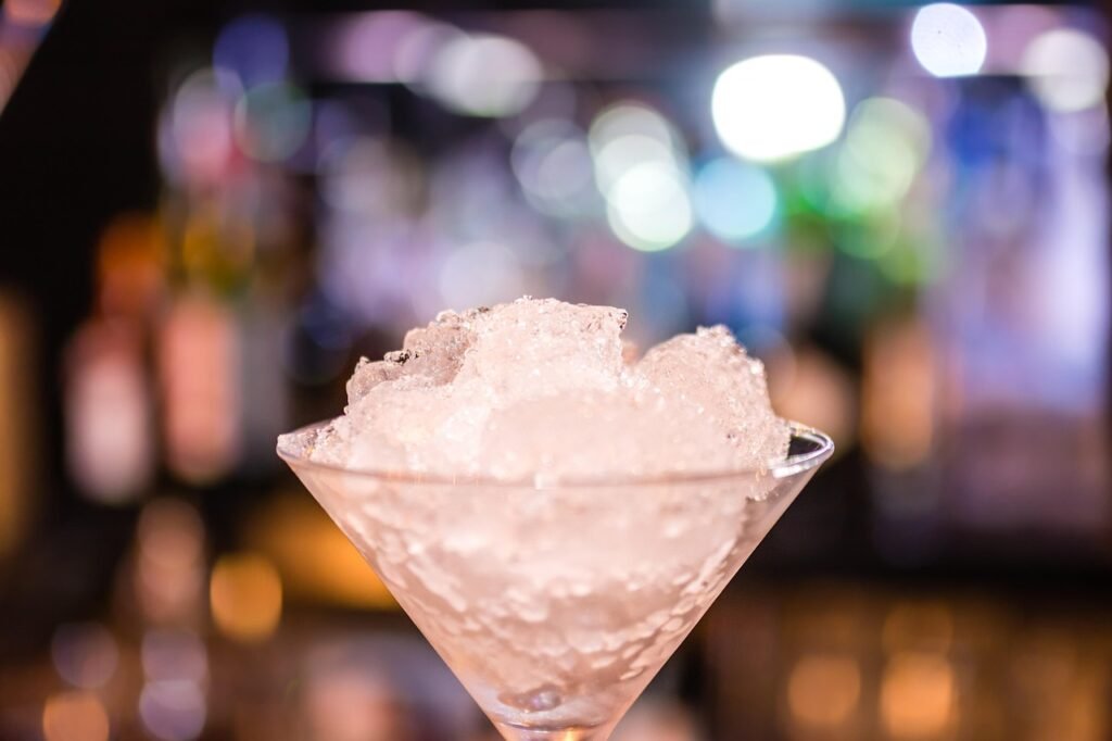 ice, cocktail, glass, drink, alcohol, cold, beverage, bar, refreshment, summer, party, fruit, juice, liquor, fresh, liquid, w