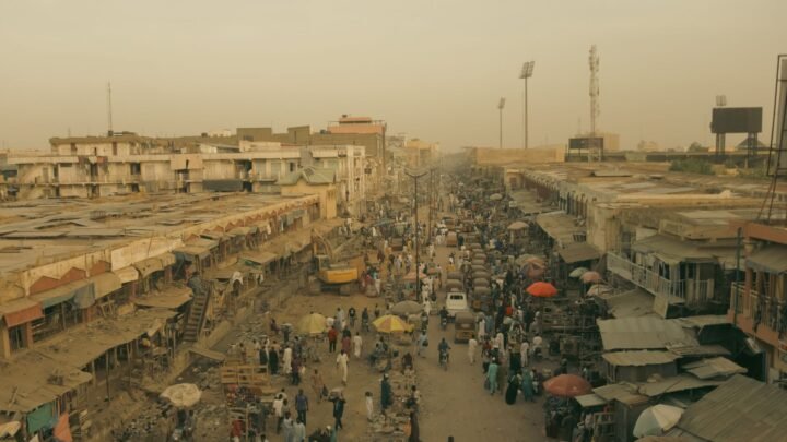 Navigating Online Life in Tema Community 25: Practical Answers, Local Context, and Digital Safety