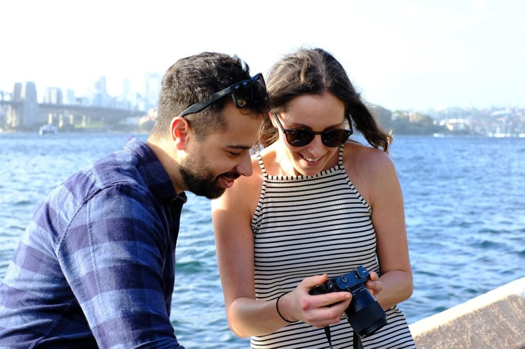 couple, love, travel, trip, pair, friendship, happiness, lovers, woman, female, girl, man, male, boy, romance, romantic, joy,