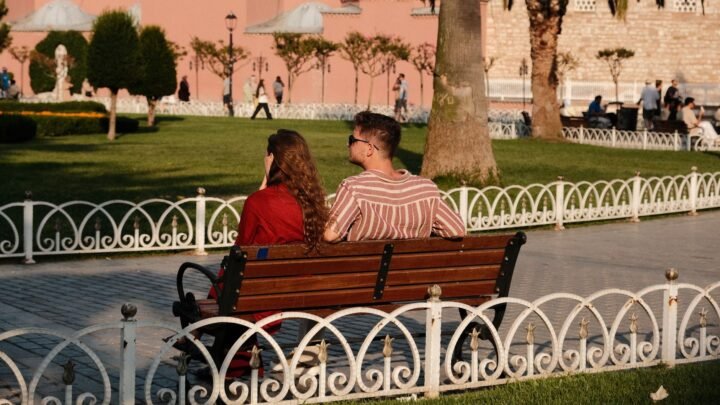 Why Thoughtful Gestures Still Matter for Dating in Amasaman