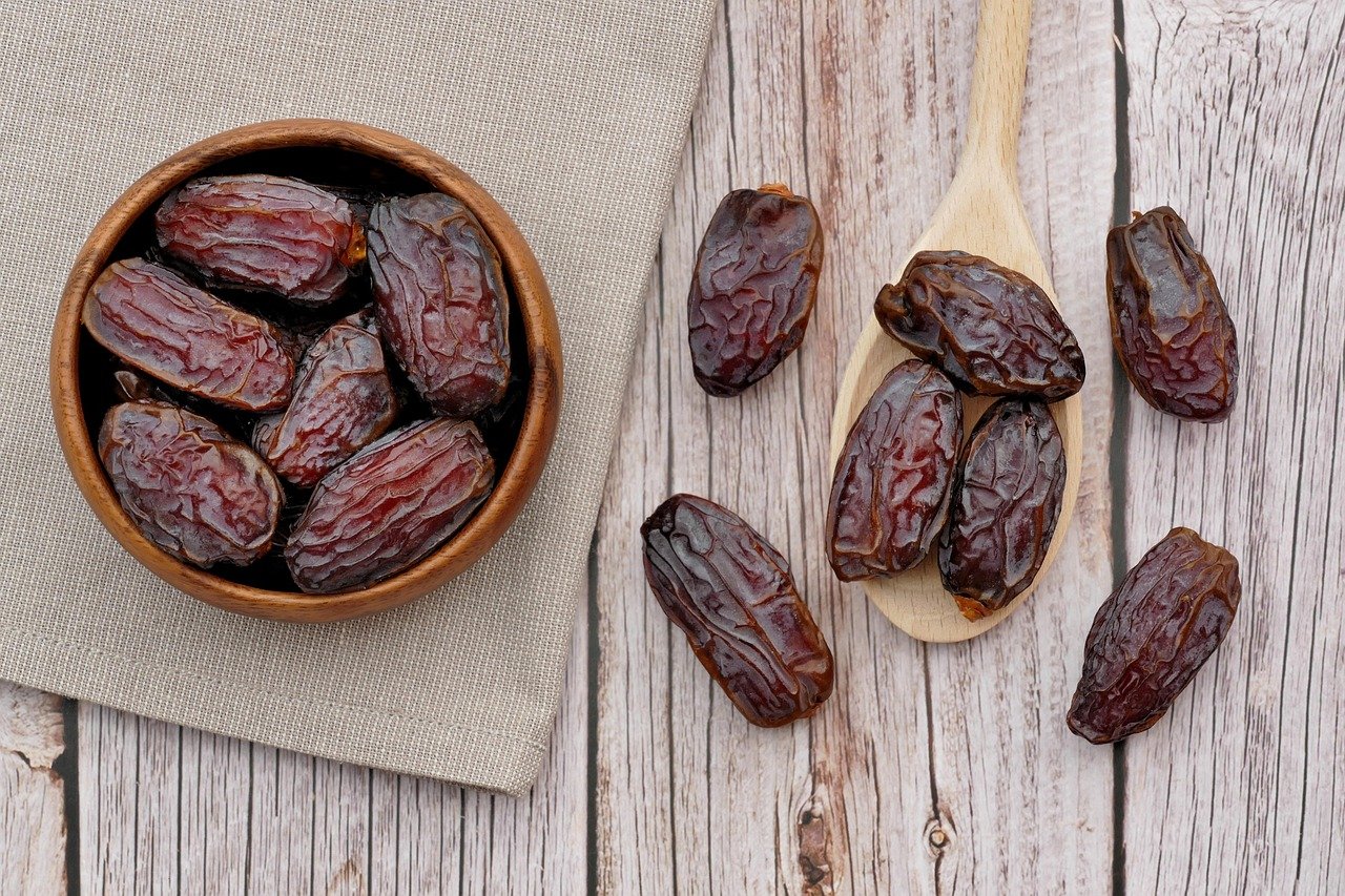 dates, medjool, fruit, dried, date palm, dry fruit, raw food, food, snack, flat, dates, dates, dates, dates, dates, date palm
