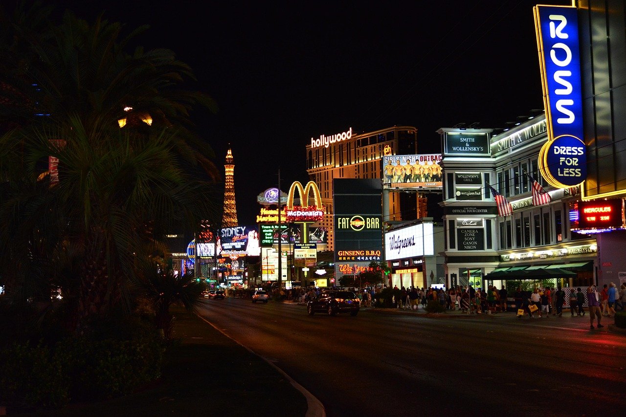 las vegas, night, road, light, advertising, neon sign, neon, lighting, usa, nightlife, eiffel tower, casino, mcdonalds, las v
