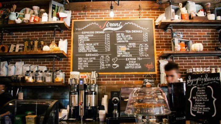 Rainy-Day Ideas for Date Tinder in Accra: Cozy Spots When the Skies Open Up